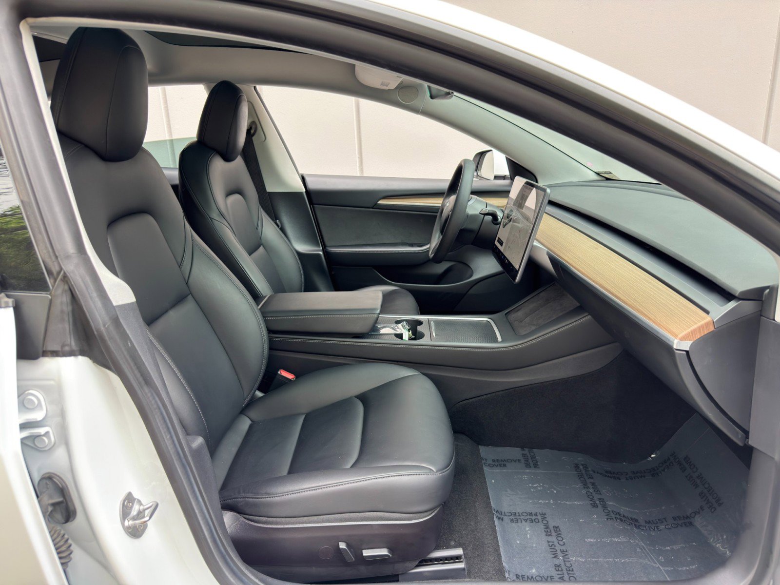 Used 2021 Tesla Model 3 Standard Range Plus image 14