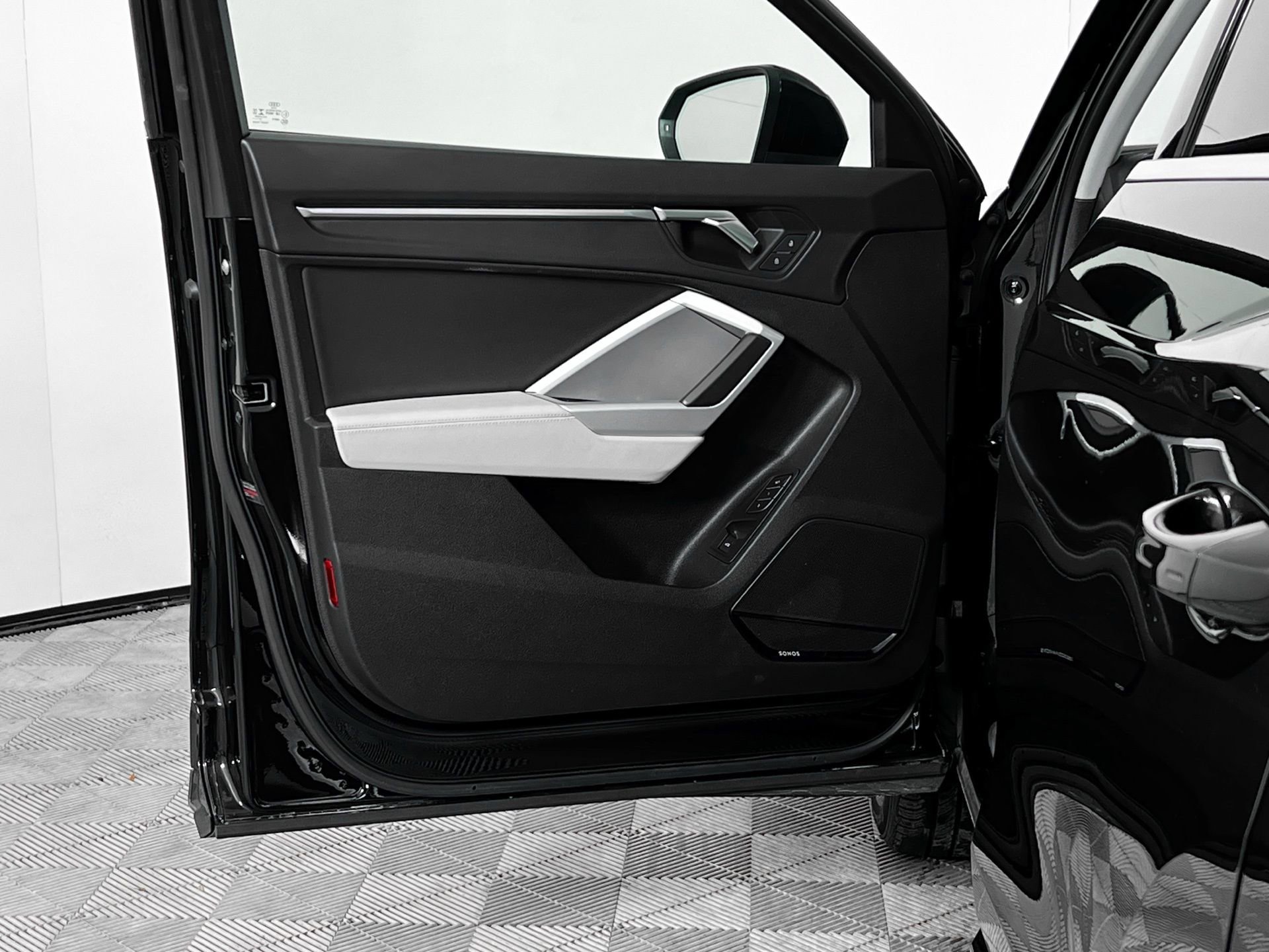 Certified 2023 Audi Q3 2.0T Premium Plus w/ Premium Plus Package image 15