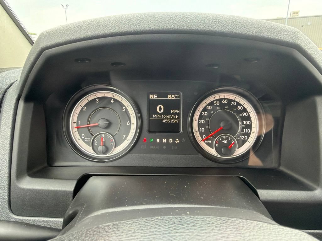 Used 2016 RAM 1500 Classic SLT AWD/4WD image 16