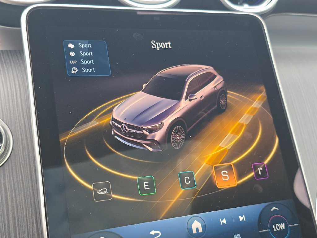 New 2027 Mercedes-Benz GLC 300 4MATIC image 34