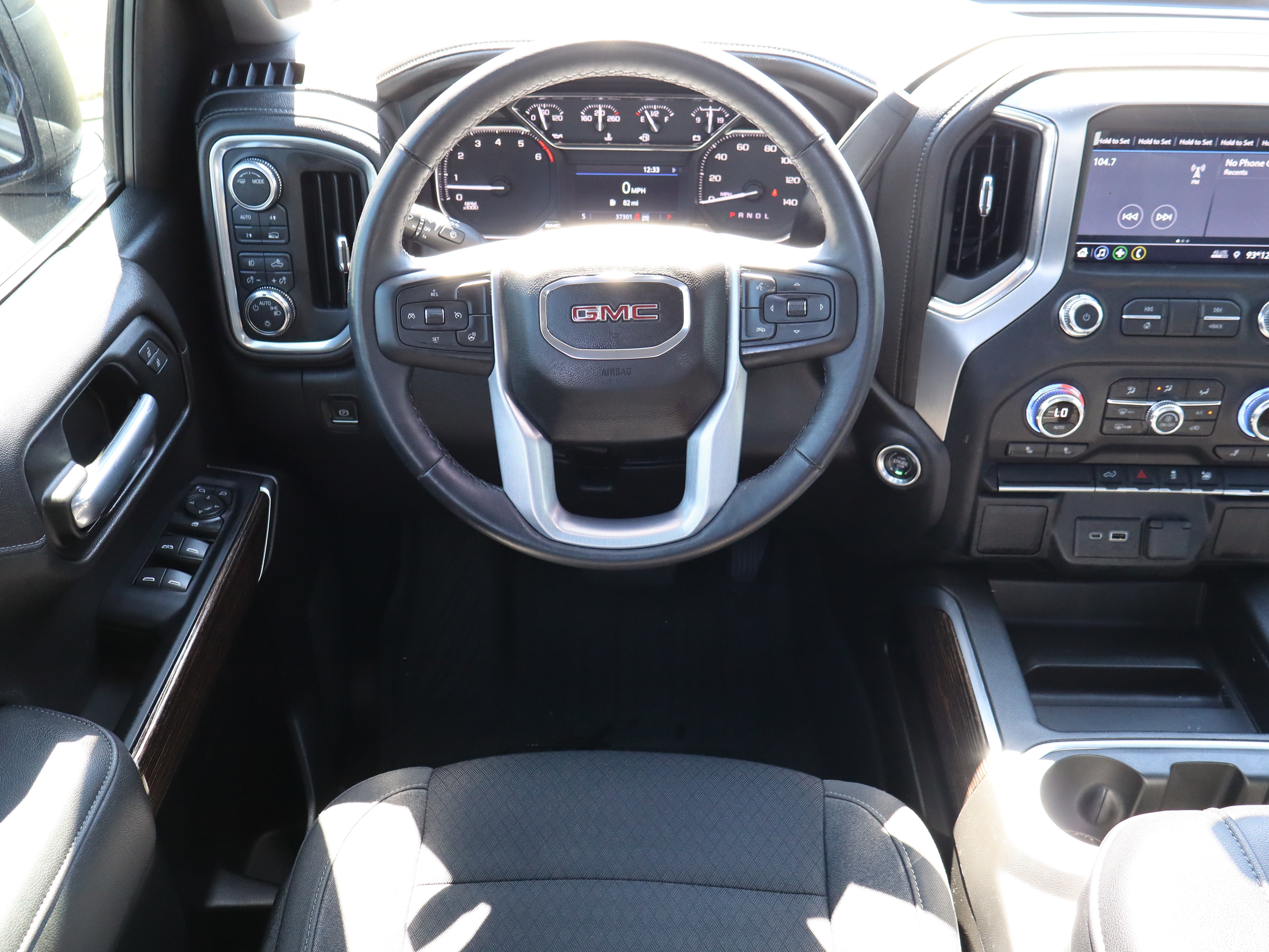 Used 2022 GMC Sierra 1500 Elevation image 21