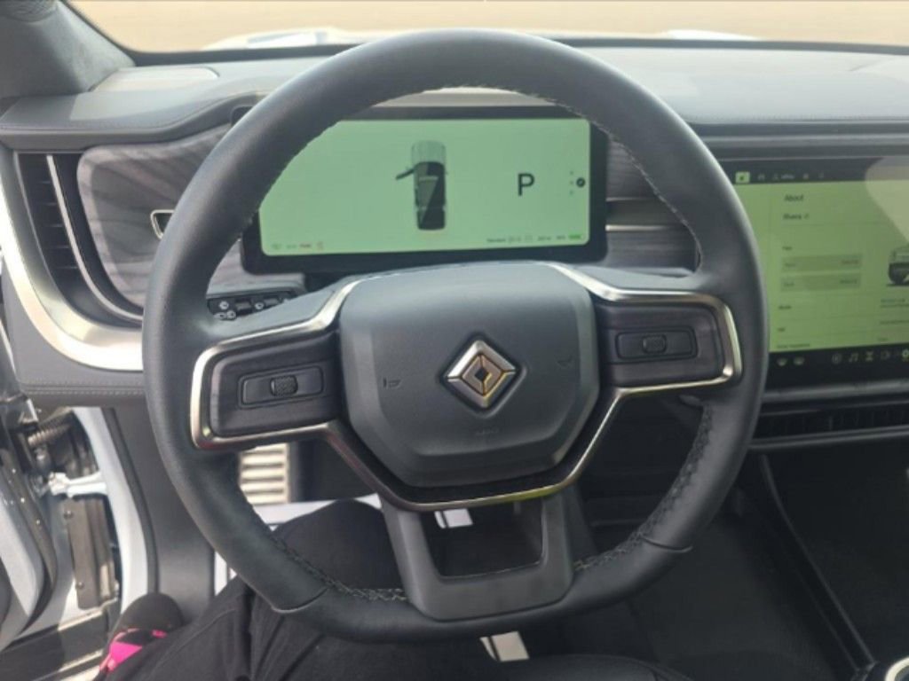 Used 2024 Rivian R1S Adventure AWD/4WD image 6