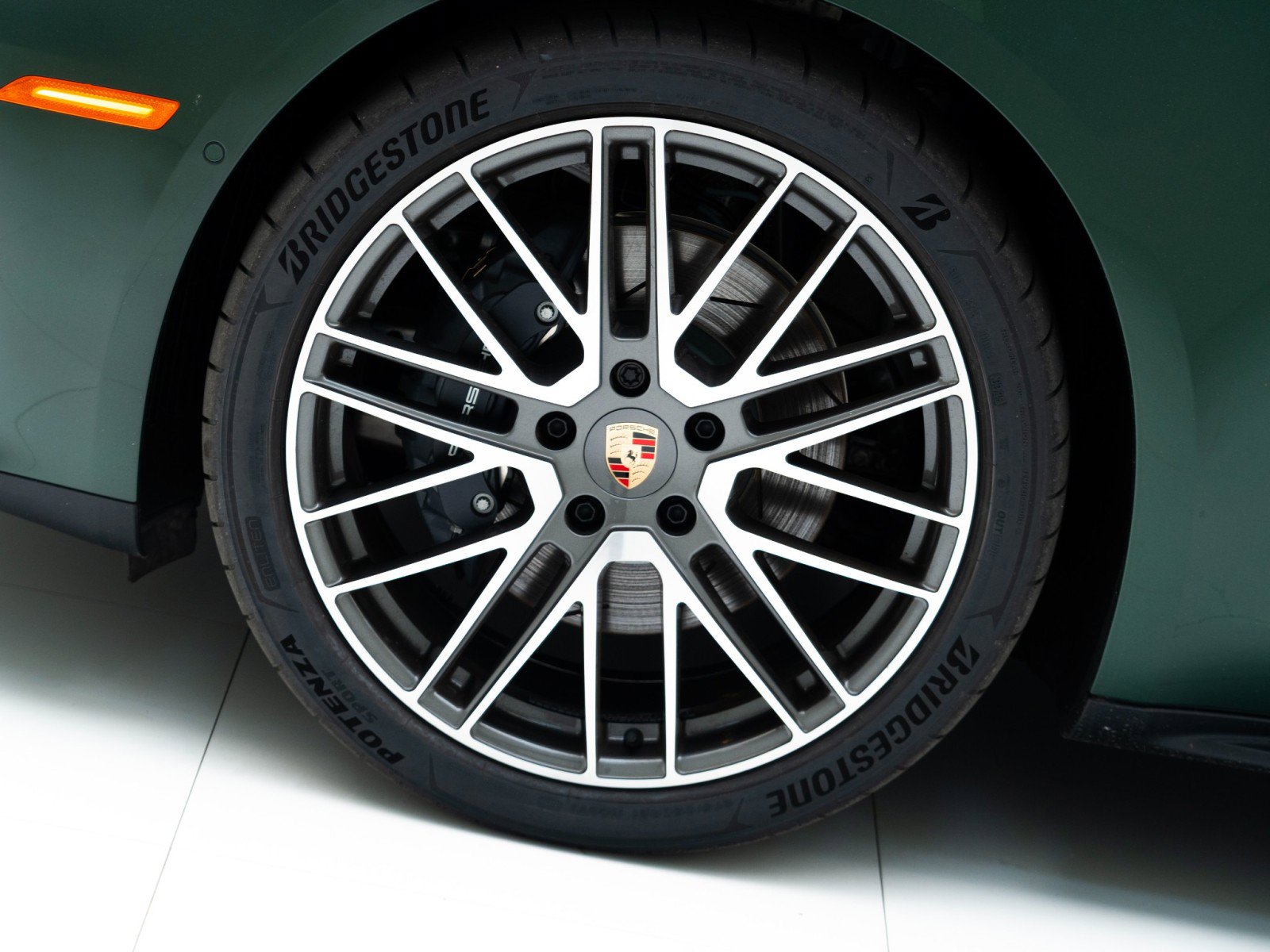 New 2026 Porsche Panamera 4 AWD/4WD image 12