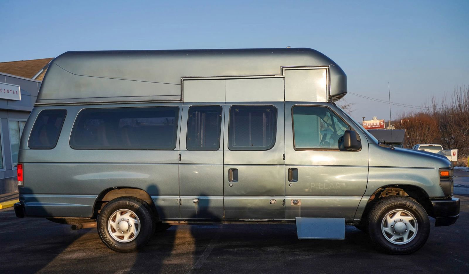Used 2014 Ford E-350 and Econoline 350 Extended Super Duty w/ Power Group RWD image 7