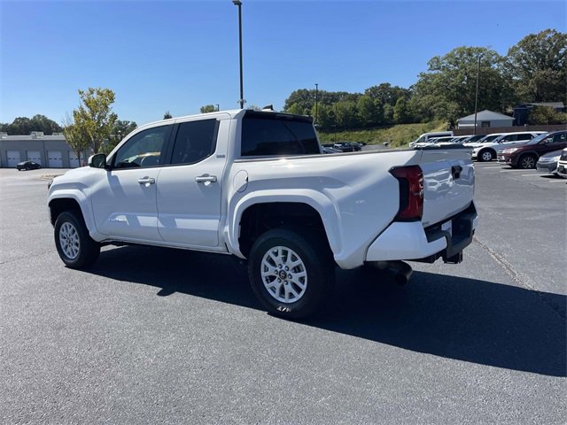 Used 2024 Toyota Tacoma SR5 image 4