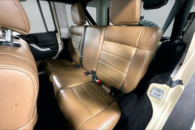 Used 2012 Jeep Wrangler Unlimited Sahara AWD/4WD image 19