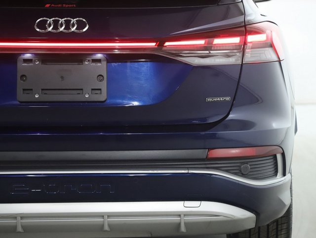 Used 2024 Audi Q4 e-tron Premium w/ Convenience Package image 44