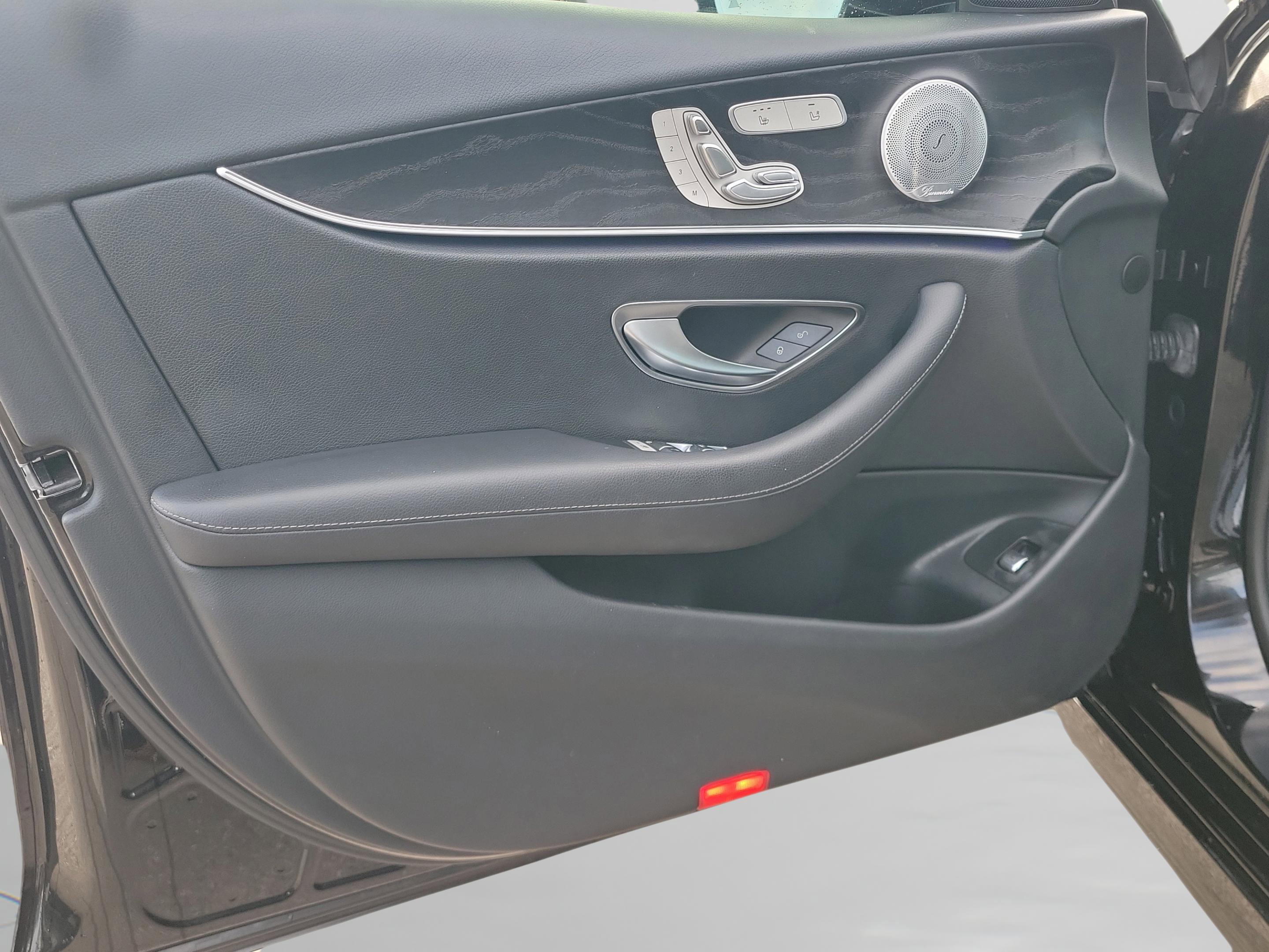 Used 2020 Mercedes-Benz E 350 Sedan image 18