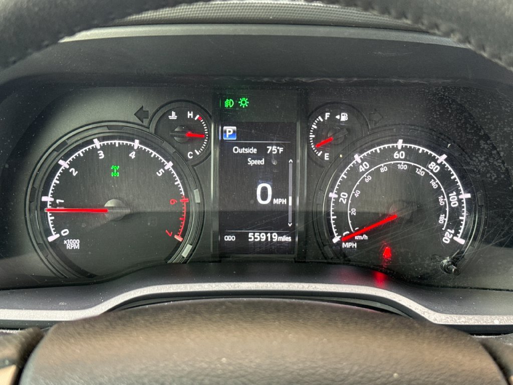 Used 2024 Toyota 4Runner SR5 AWD/4WD image 26