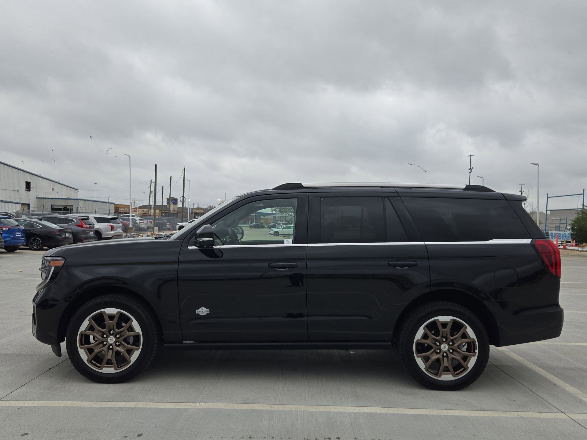 Used 2025 Ford Expedition King Ranch image 7
