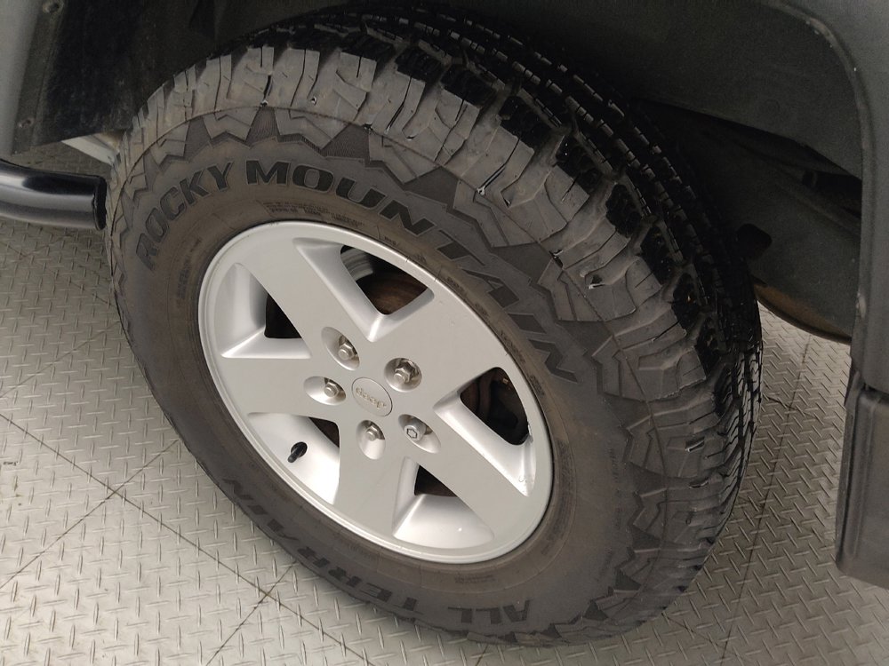 Used 2018 Jeep Wrangler Unlimited Sport S AWD/4WD image 31