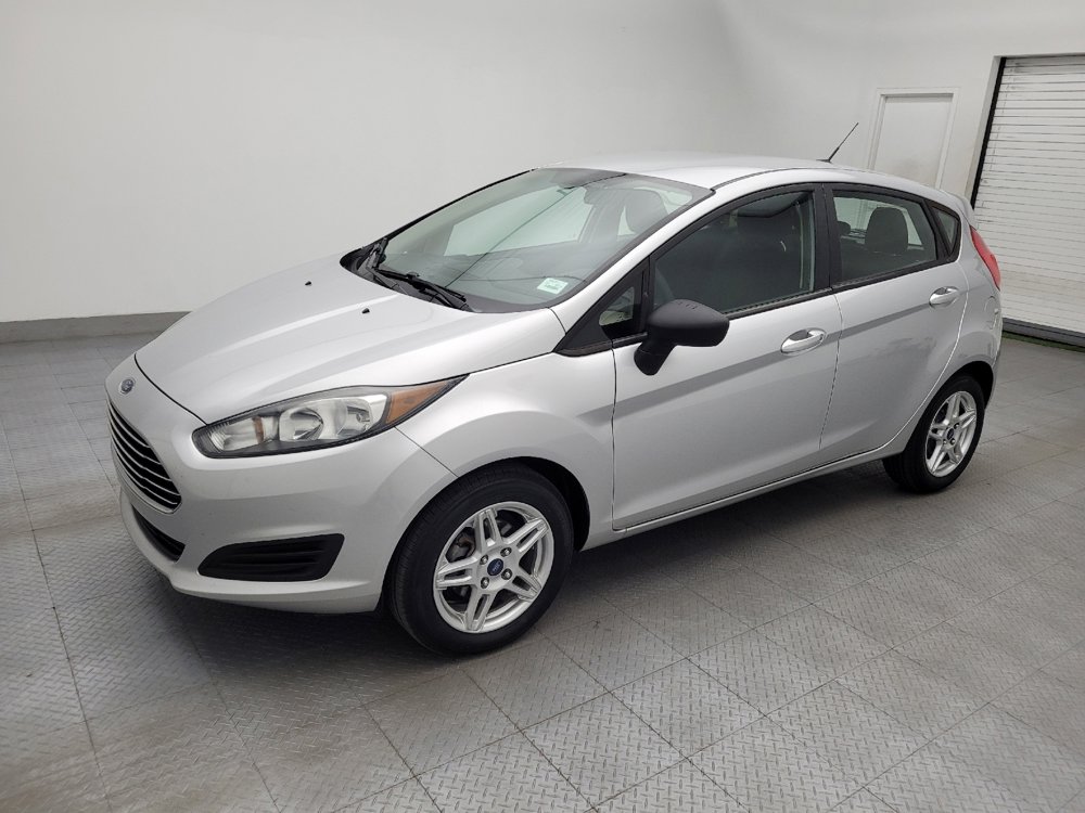Used 2018 Ford Fiesta SE FWD image 2
