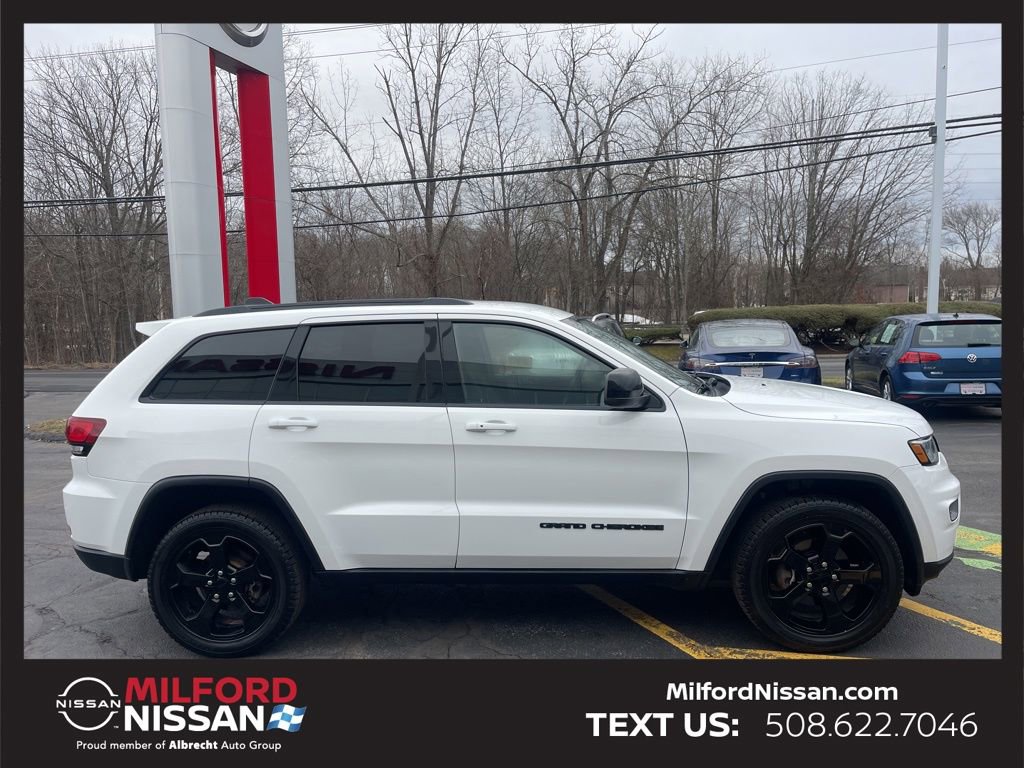 Used 2018 Jeep Grand Cherokee Laredo image 6