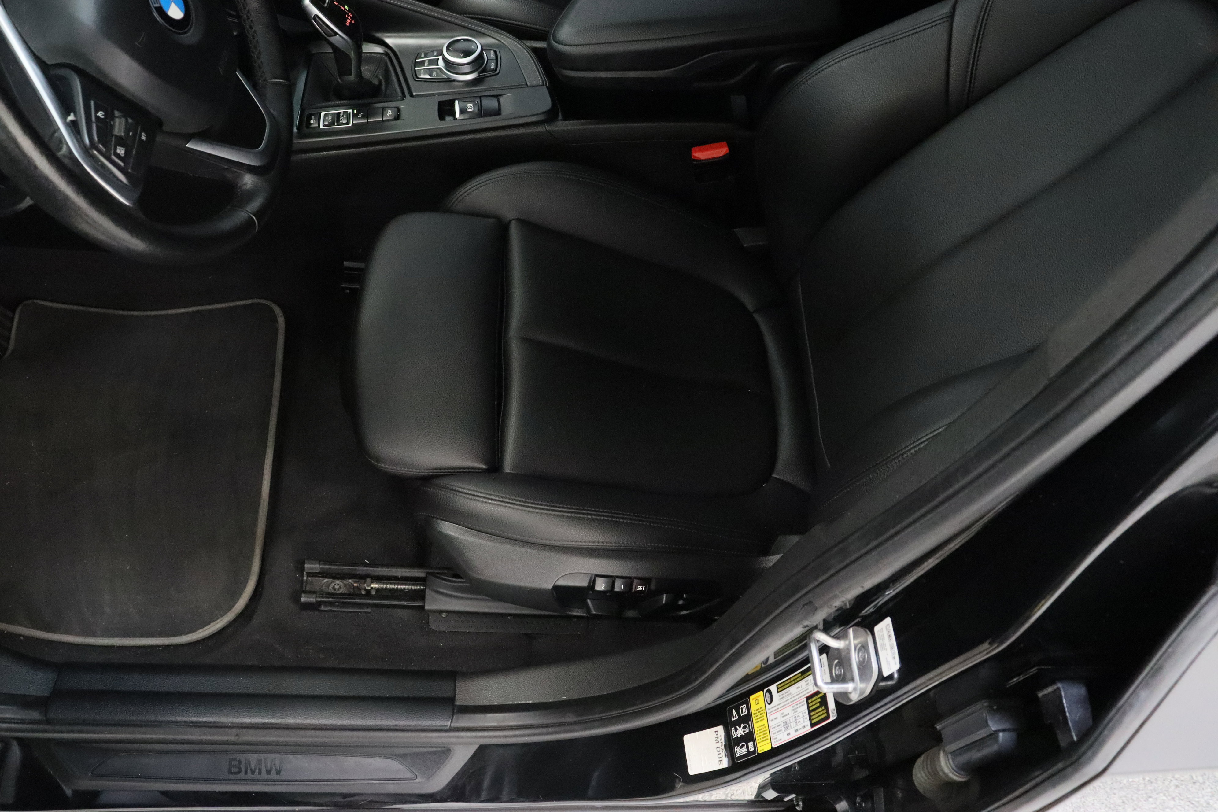 Used 2022 BMW X2 xDrive28i w/ Convenience Package AWD/4WD image 15