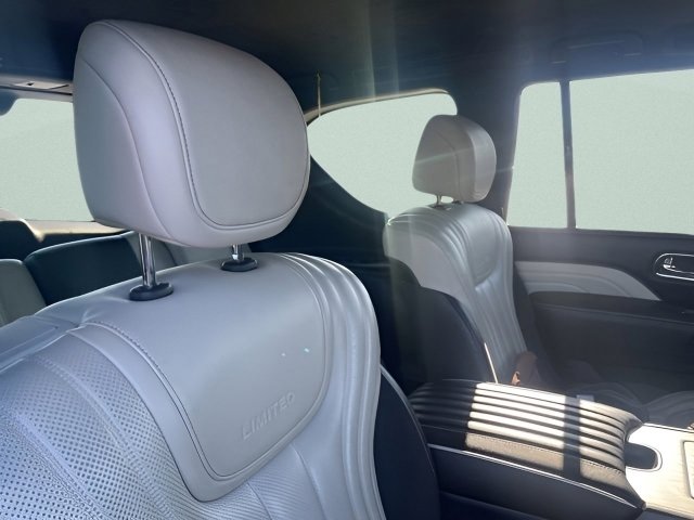 Used 2019 INFINITI QX80 Limited w/ All-Season Package image 9