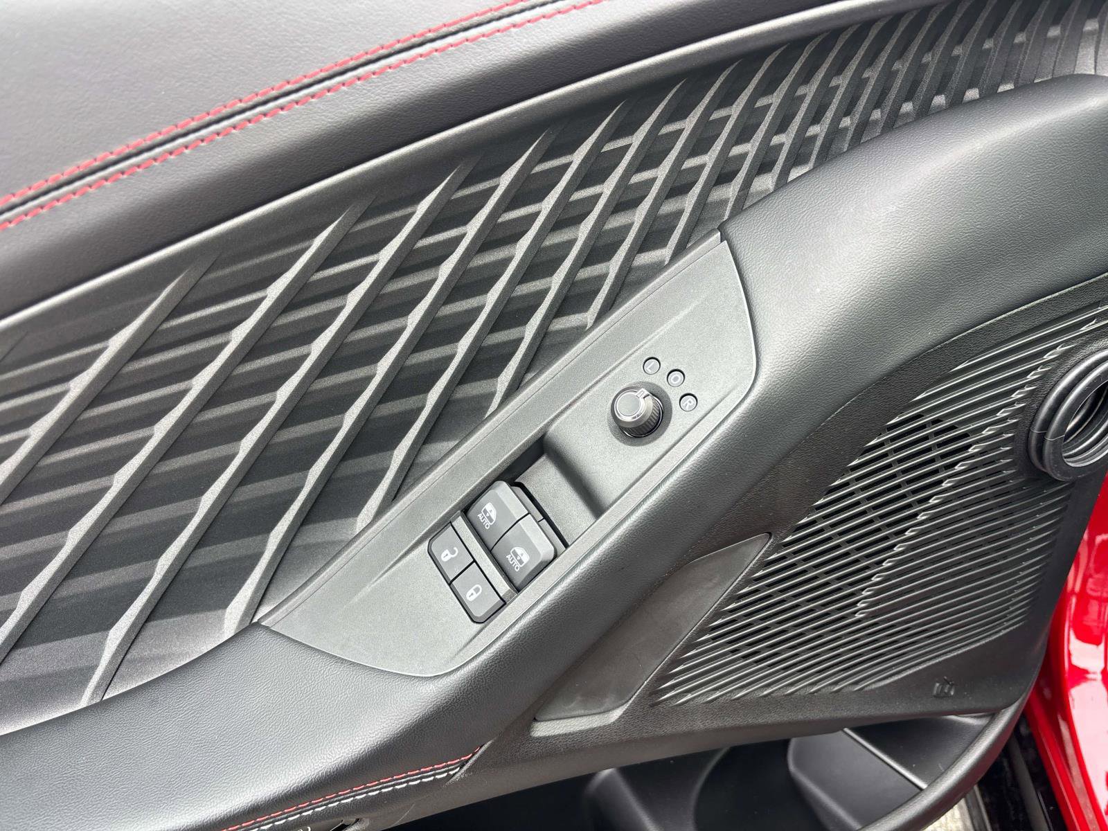 Used 2025 Dodge Charger R/T w/ Sun & Sound Package image 9