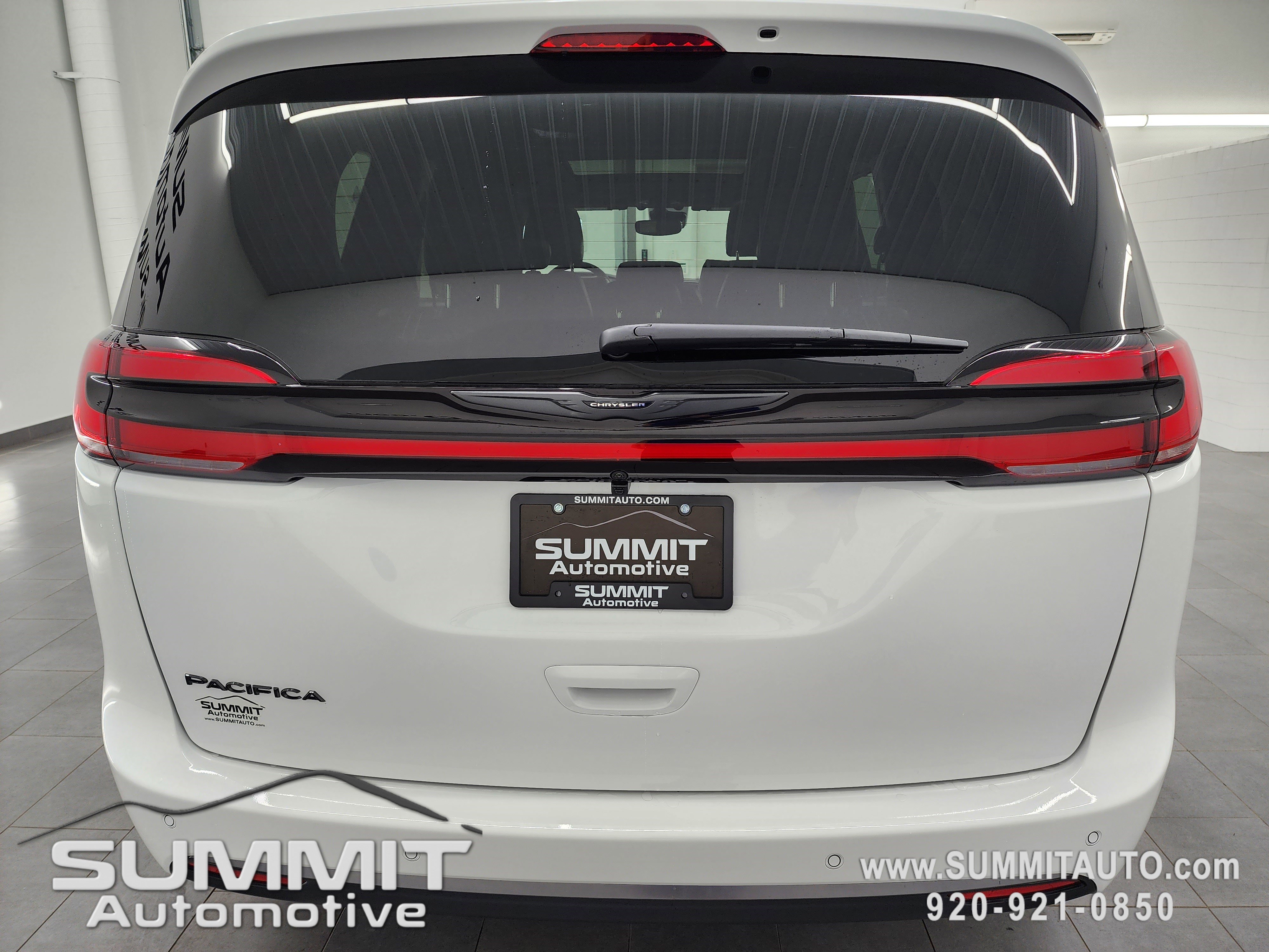 New 2026 Chrysler Pacifica Select FWD image 30