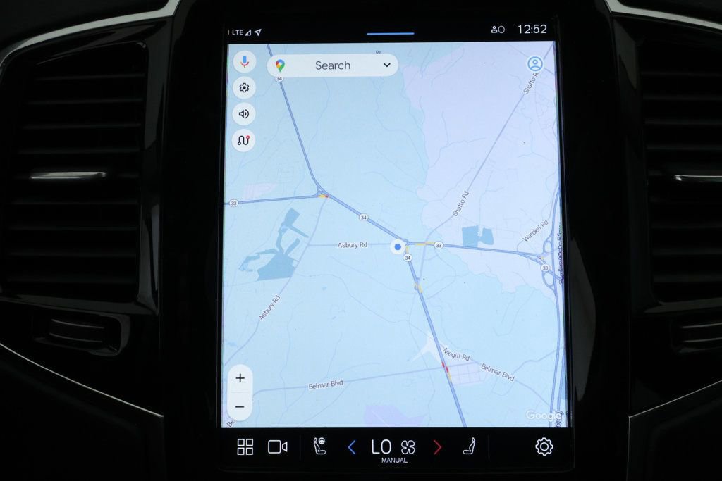 Used 2024 Volvo XC90 T8 Plus w/ Protection Package Premier image 15