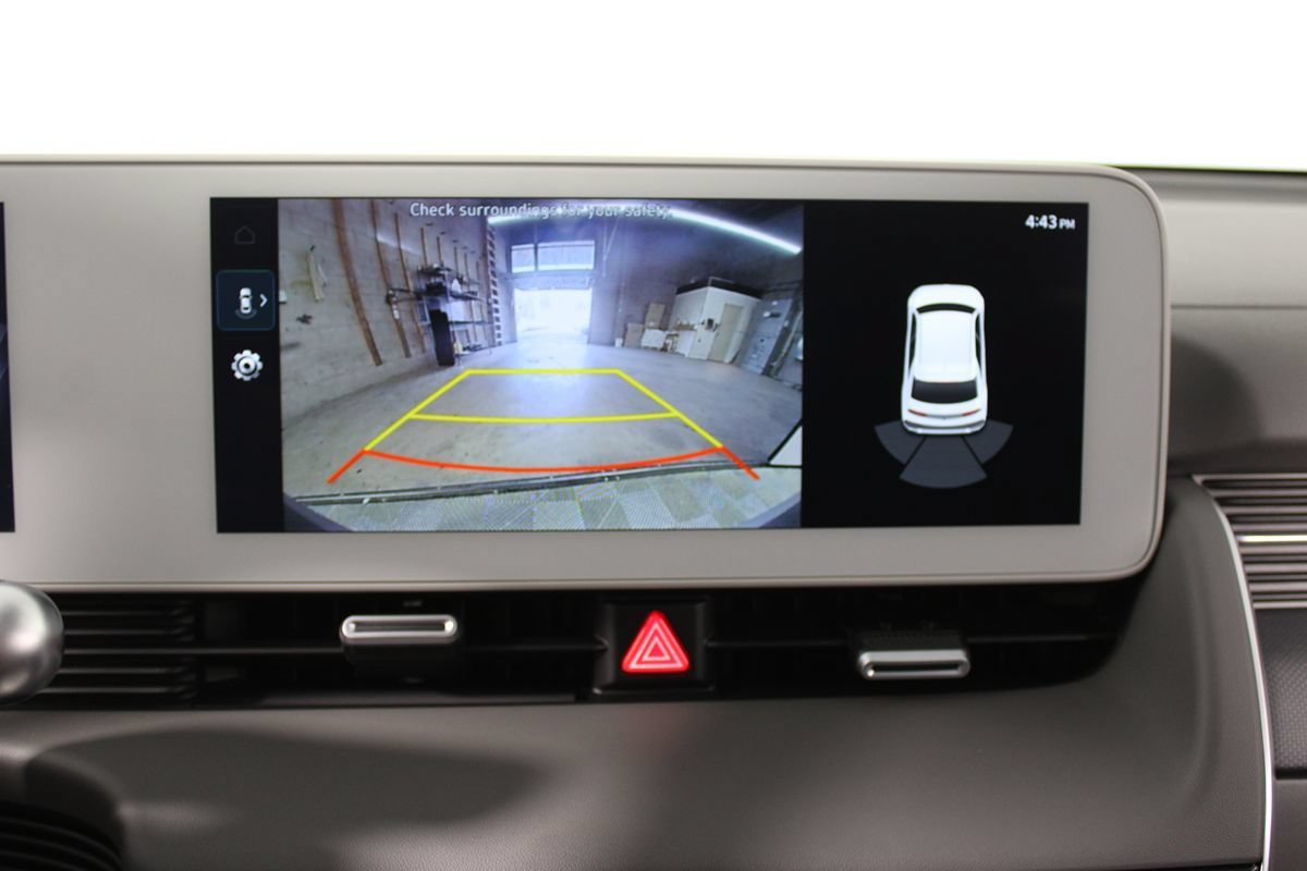 Used 2024 Hyundai Ioniq 5 SE RWD image 17