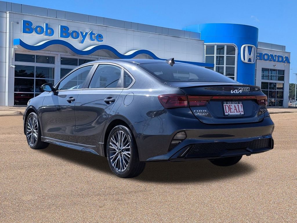 Used 2023 Kia Forte GT-Line image 3
