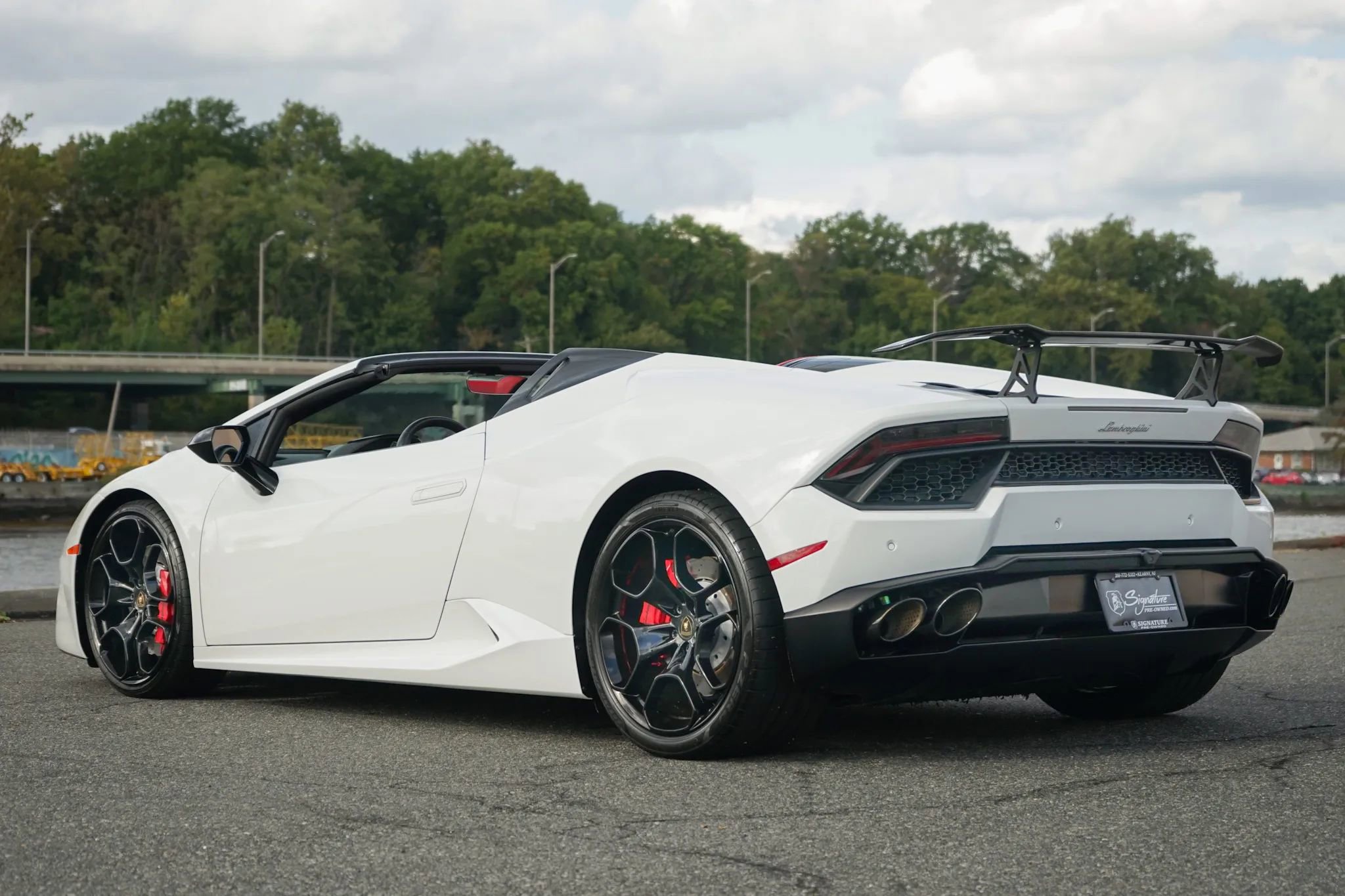 Used 2018 Lamborghini Huracan LP 580-2 image 6