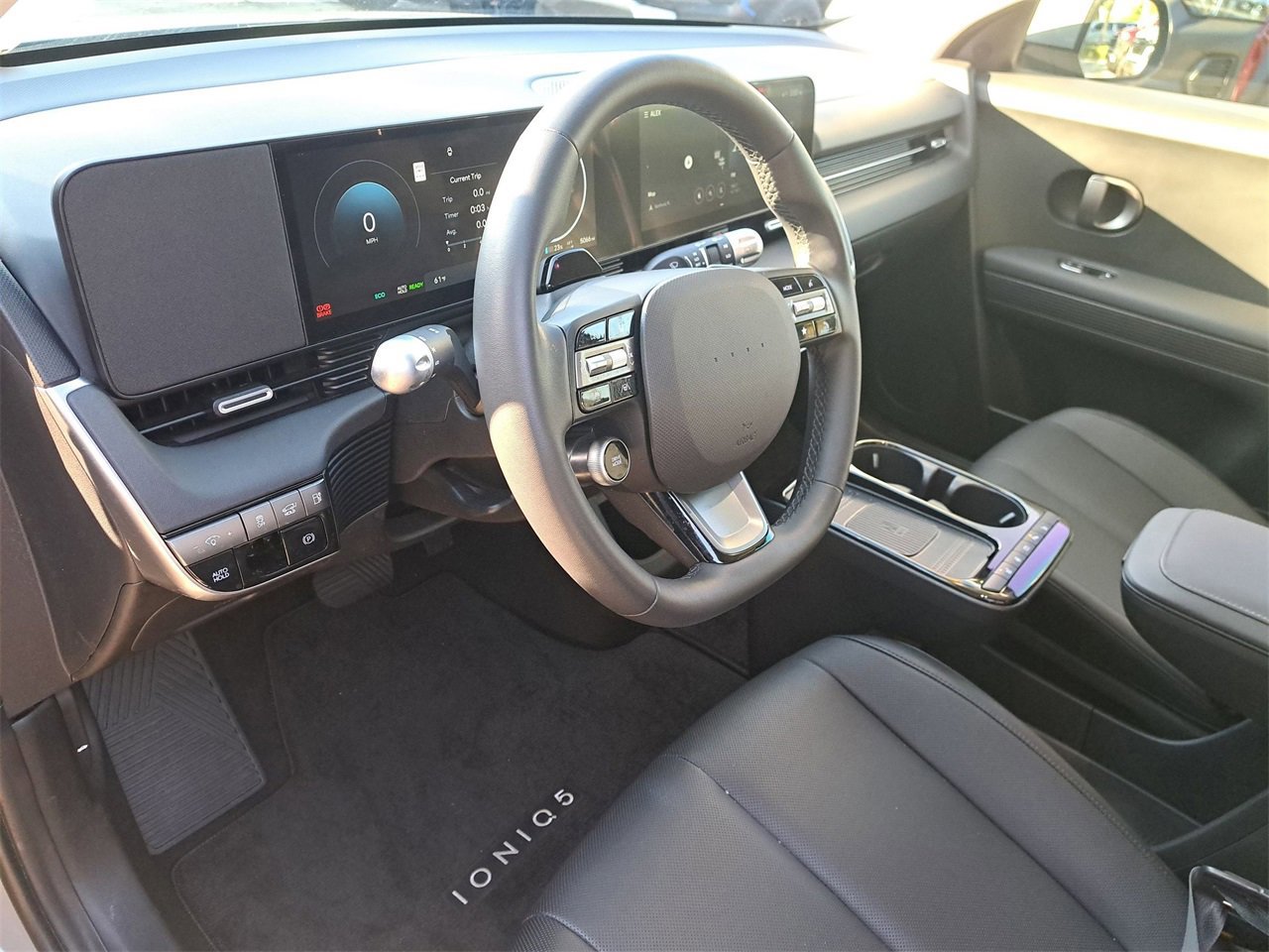 Used 2025 Hyundai Ioniq 5 SEL image 15