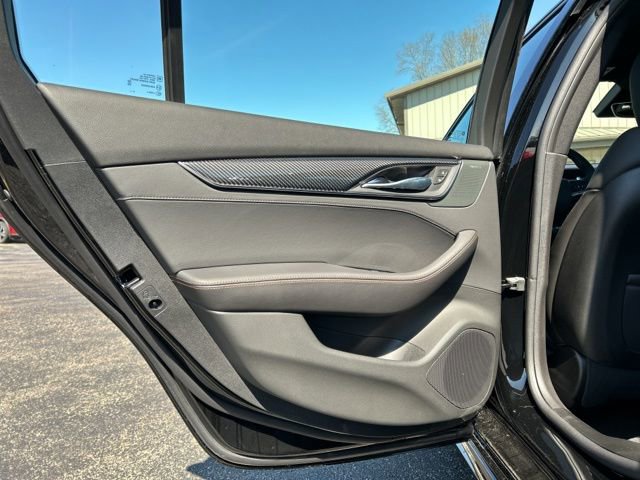 New 2026 Cadillac CT5 V w/ LPO, ONYX Package AWD/4WD image 14