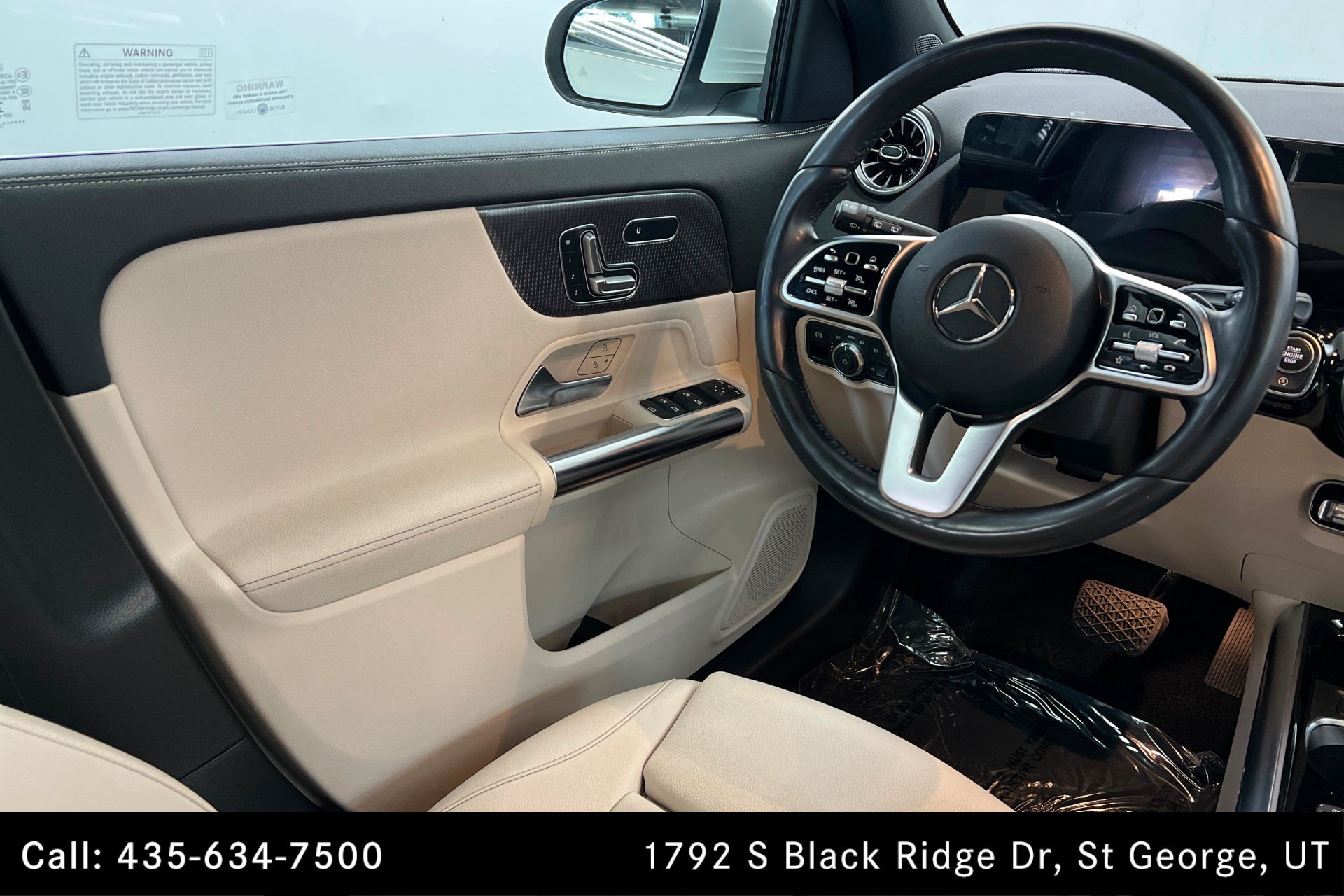 Certified 2022 Mercedes-Benz GLA 250 4MATIC w/ Premium Package Lite image 11