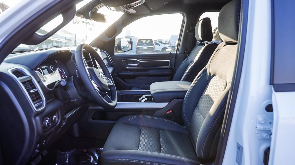 New 2026 RAM 1500 Big Horn AWD/4WD image 21