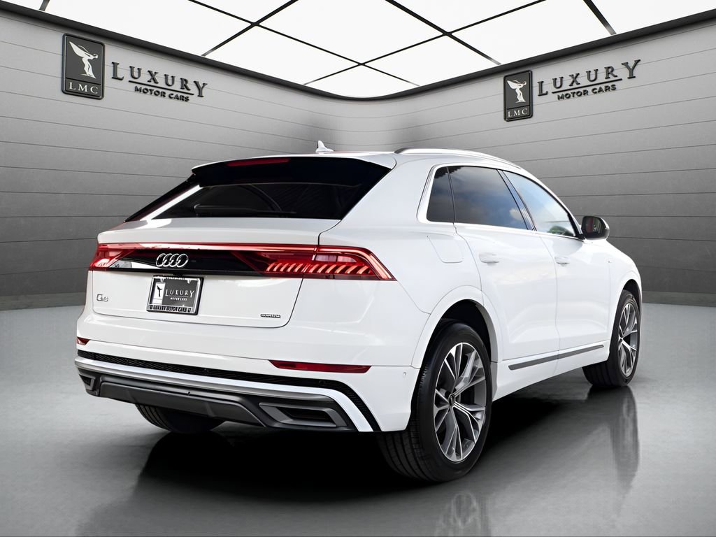 Used 2023 Audi Q8 Premium Plus AWD/4WD image 8