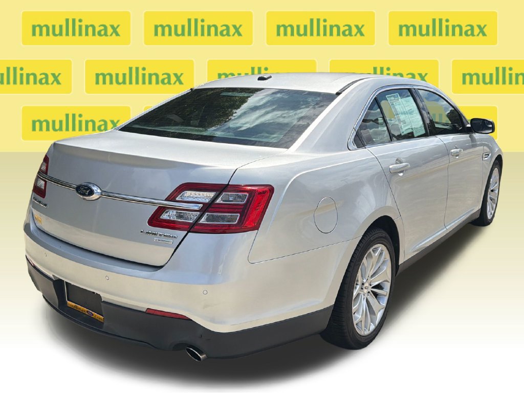 Used 2015 Ford Taurus Limited FWD image 4