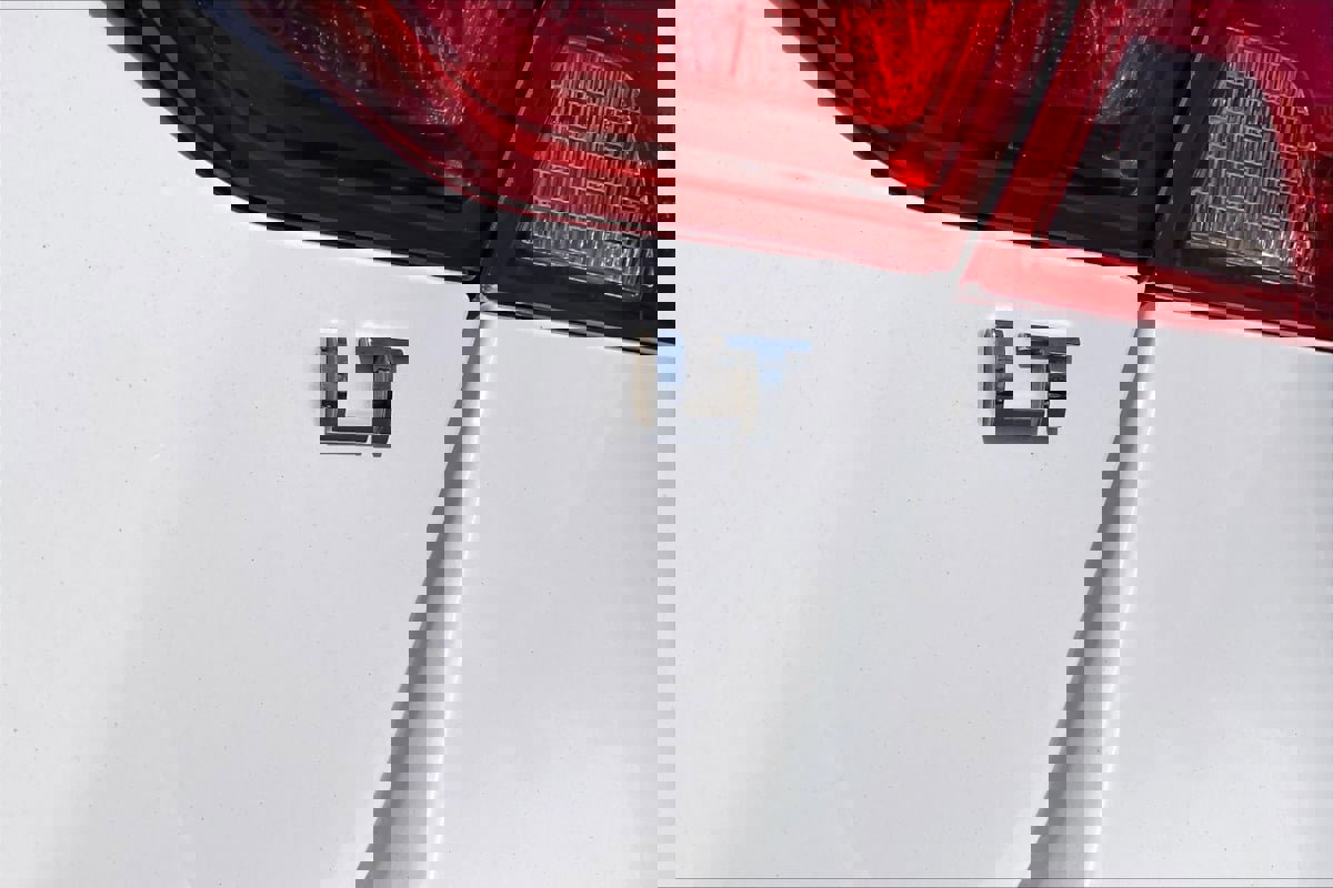 Used 2019 Chevrolet Impala LT image 8