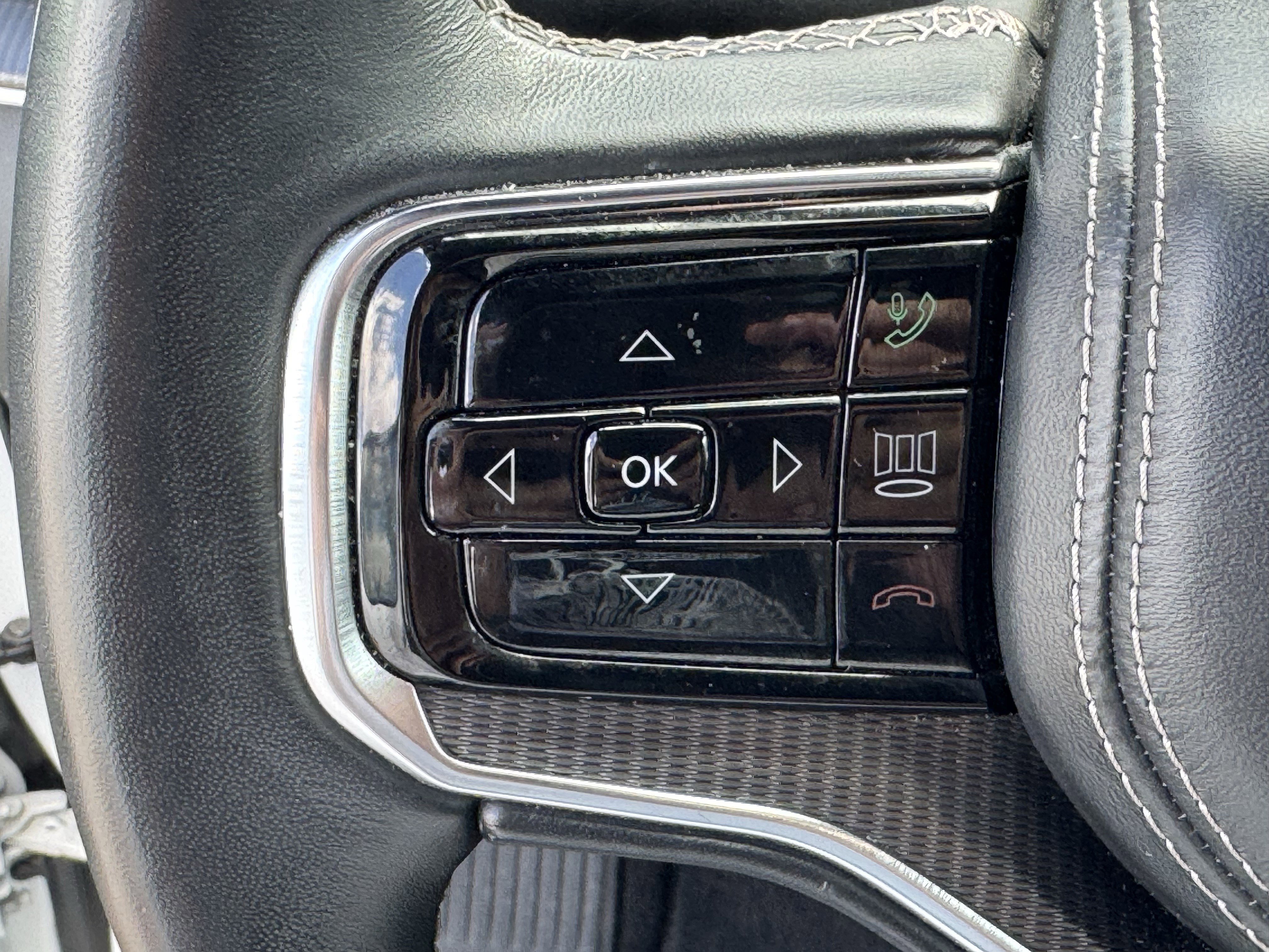 Used 2024 Jeep Grand Wagoneer L Series II w/ Quick Order Packagew 28T image 25