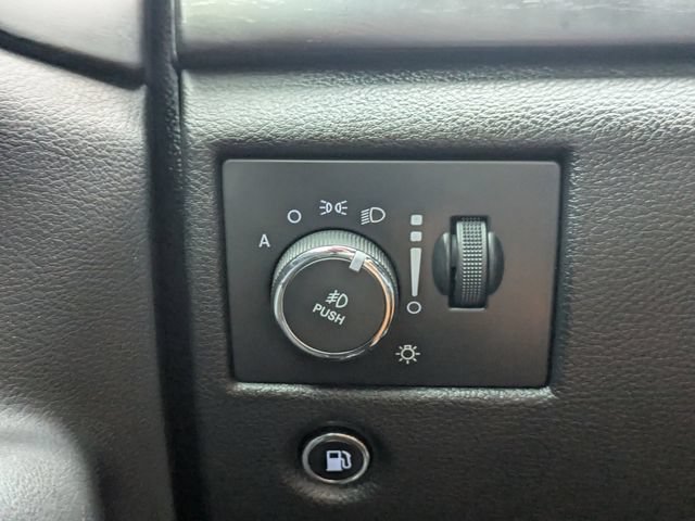 Used 2016 Jeep Grand Cherokee Laredo RWD image 24