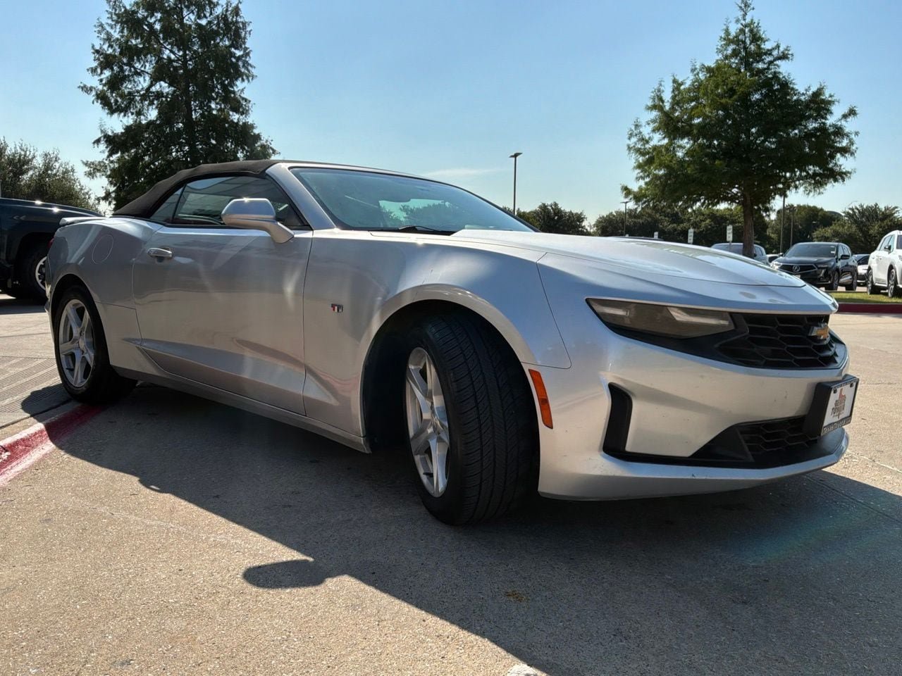 Used 2019 Chevrolet Camaro LT RWD image 7
