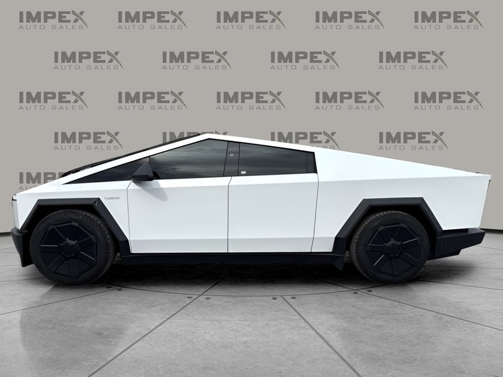 Used 2024 Tesla Cybertruck Cyberbeast AWD/4WD image 3
