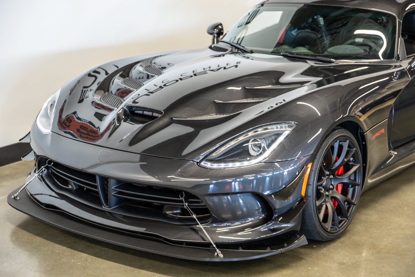 Used 2016 Dodge Viper ACR w/ Exterior Carbon Fiber Package RWD image 17