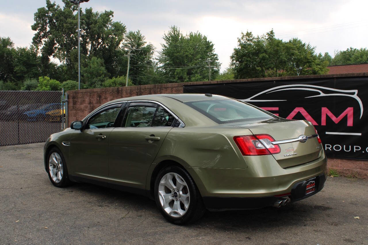 Used 2012 Ford Taurus SEL FWD image 3