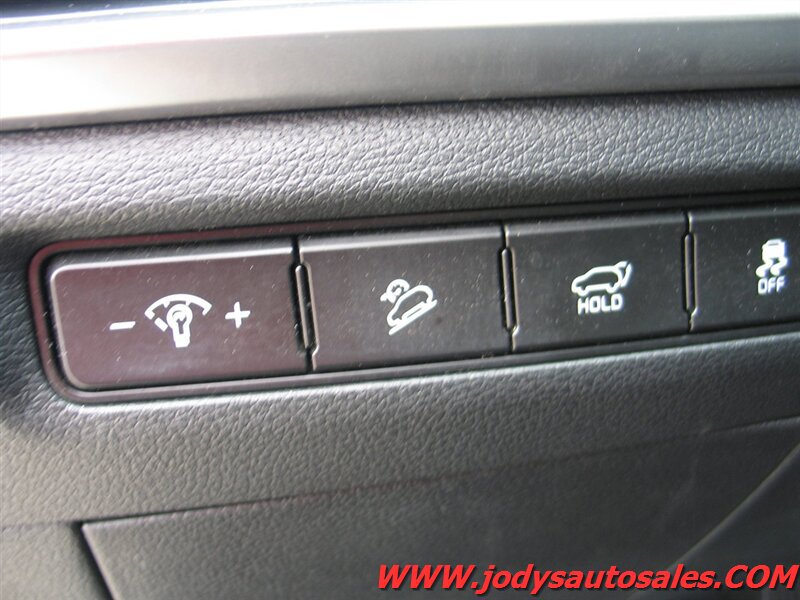 Used 2025 Kia Telluride S AWD/4WD image 9