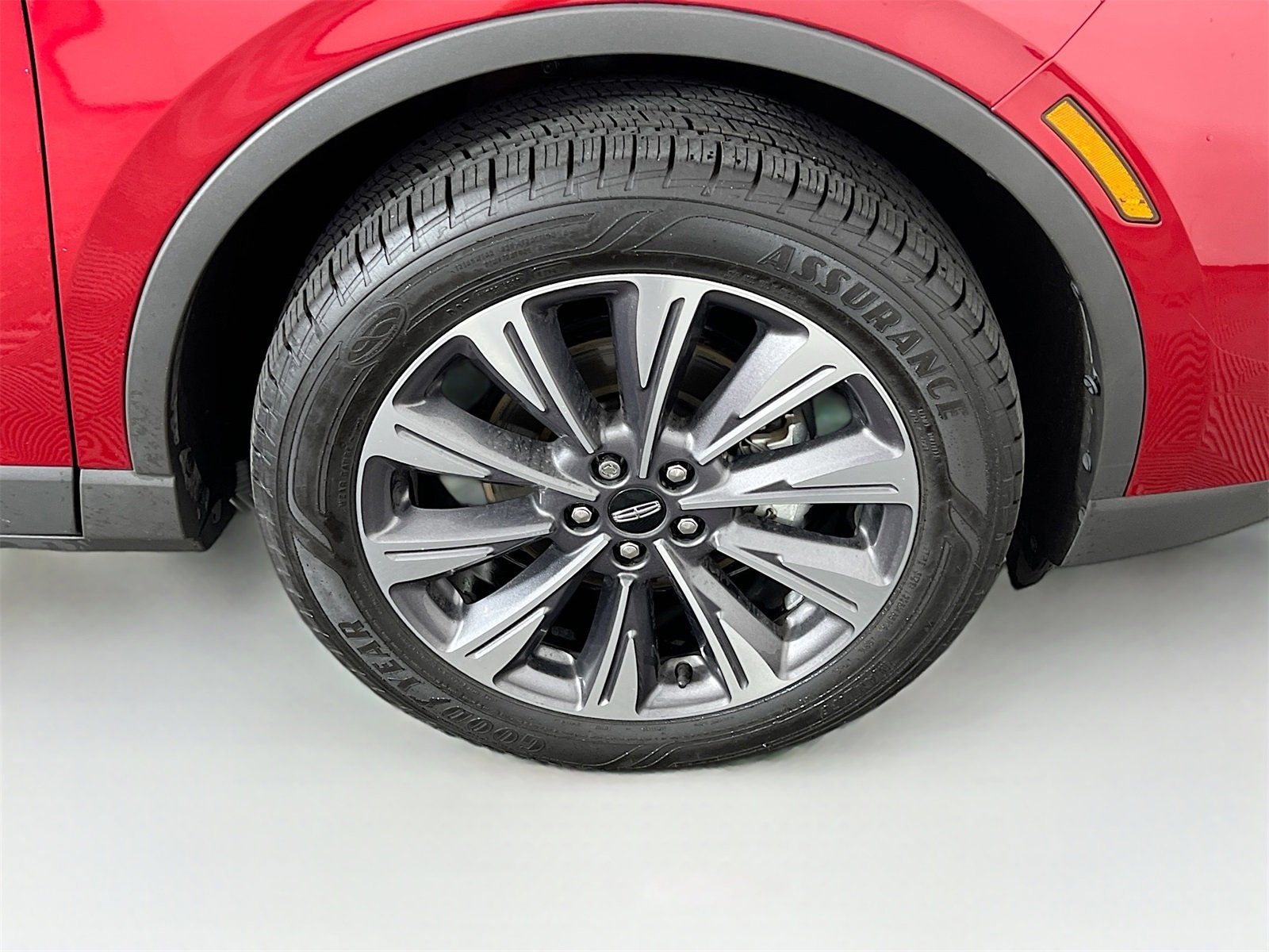 Used 2022 Lincoln Corsair Reserve w/ Elements Package image 34