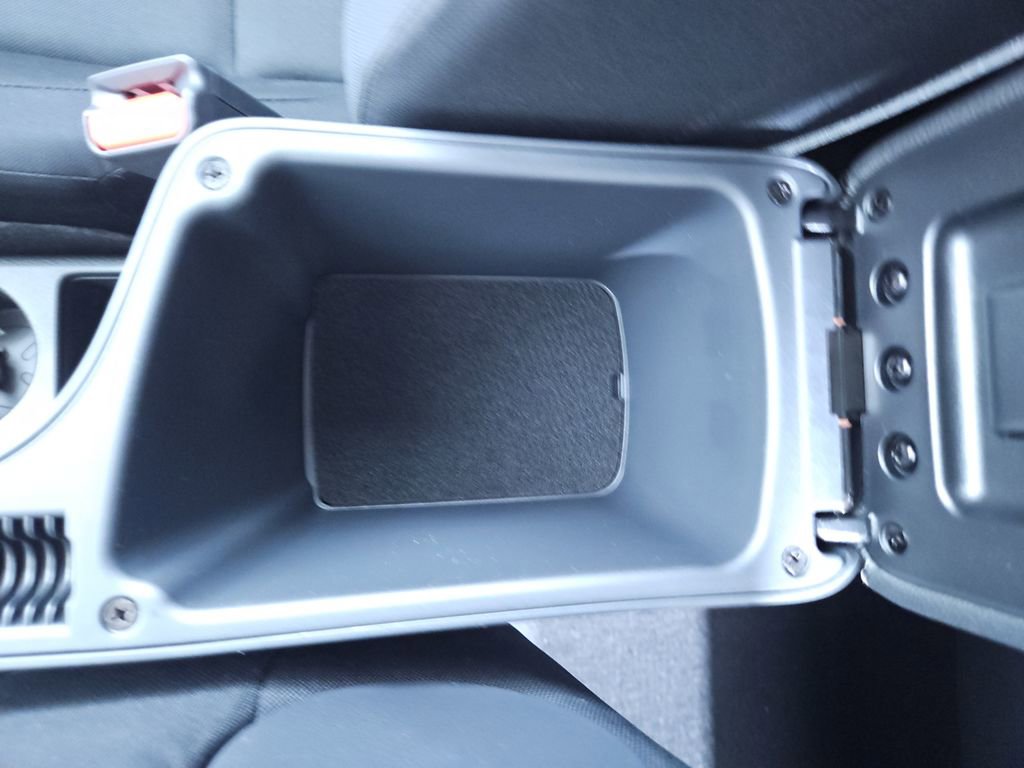 New 2025 Nissan Kicks Play S image 24