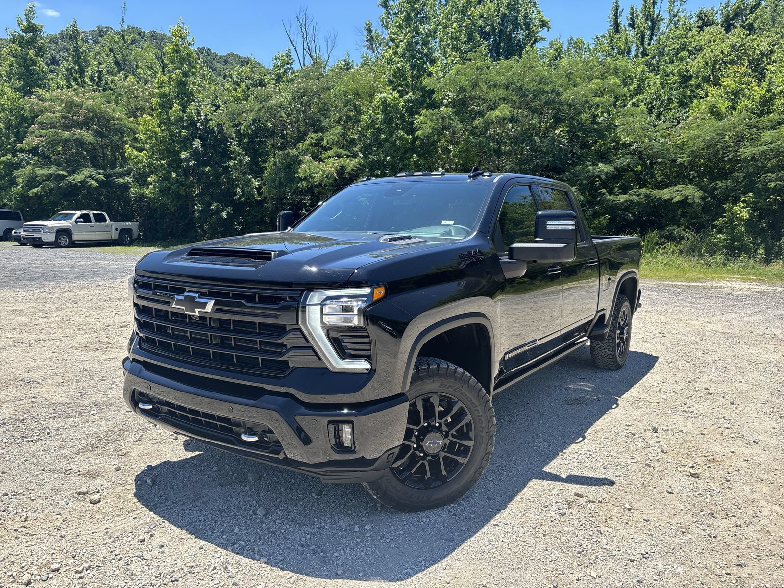 New 2026 Chevrolet Silverado 2500 High Country w/ Midnight Edition AWD/4WD image 12