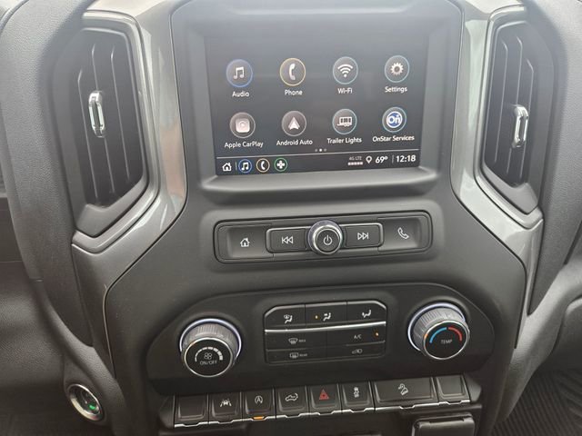 Used 2025 Chevrolet Silverado 1500 Custom Trail Boss w/ Turbomax Blackout Package AWD/4WD image 18