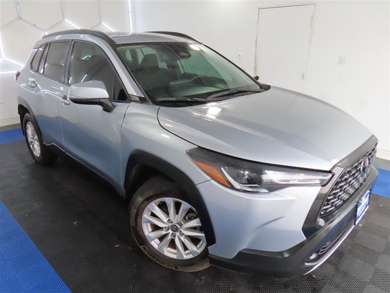 Used 2024 Toyota Corolla Cross LE FWD image 5