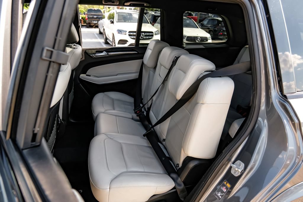 Used 2018 Mercedes-Benz GLS 550 4MATIC image 49
