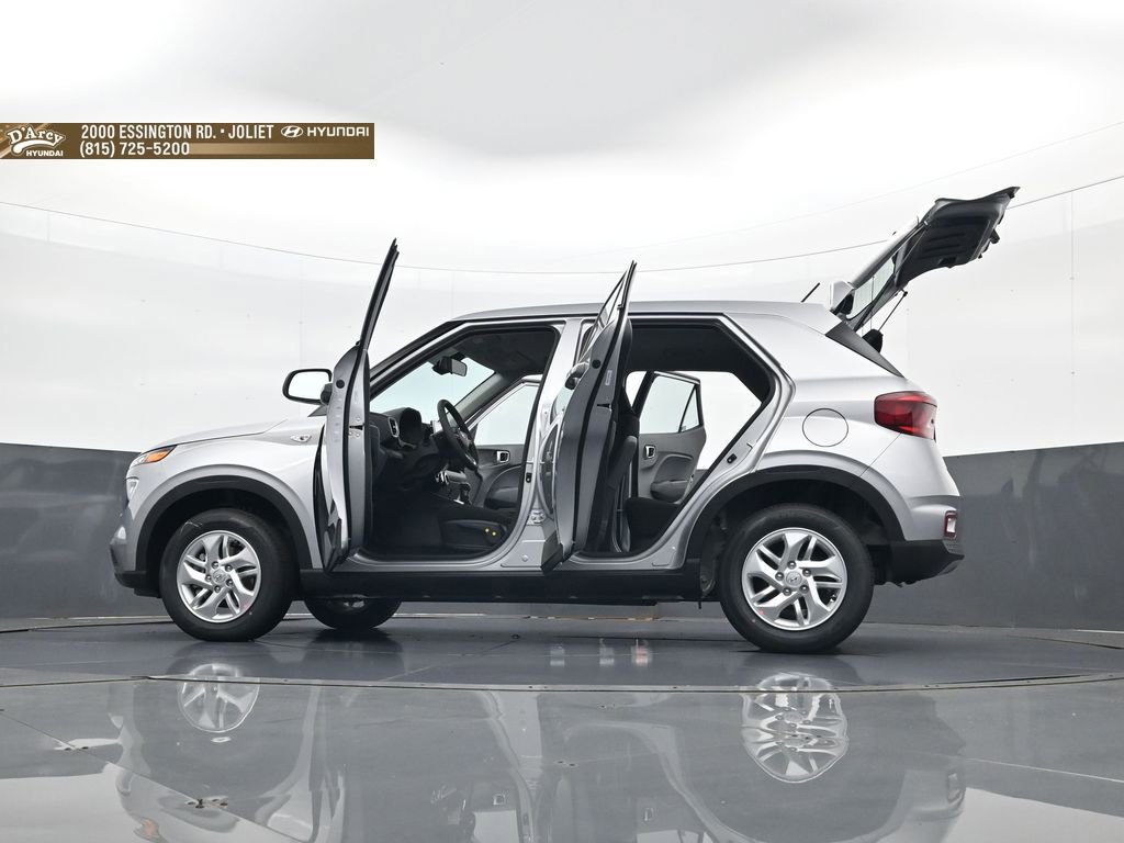 New 2026 Hyundai Venue SE FWD image 34