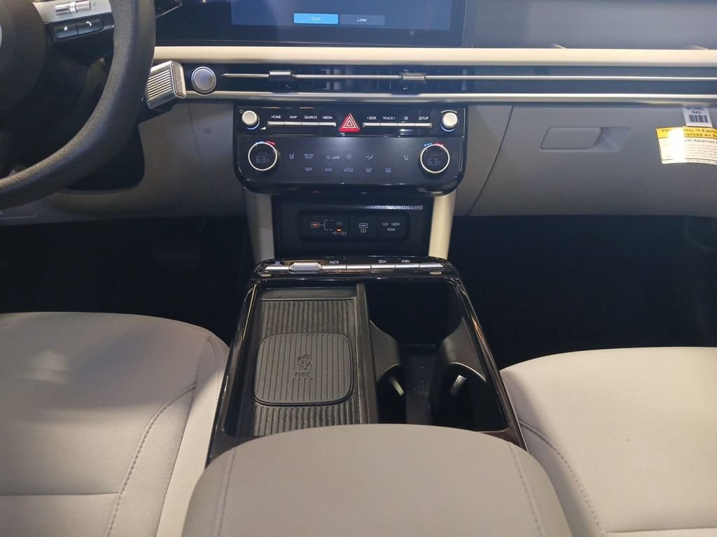 Used 2025 Hyundai Tucson Blue AWD/4WD image 5