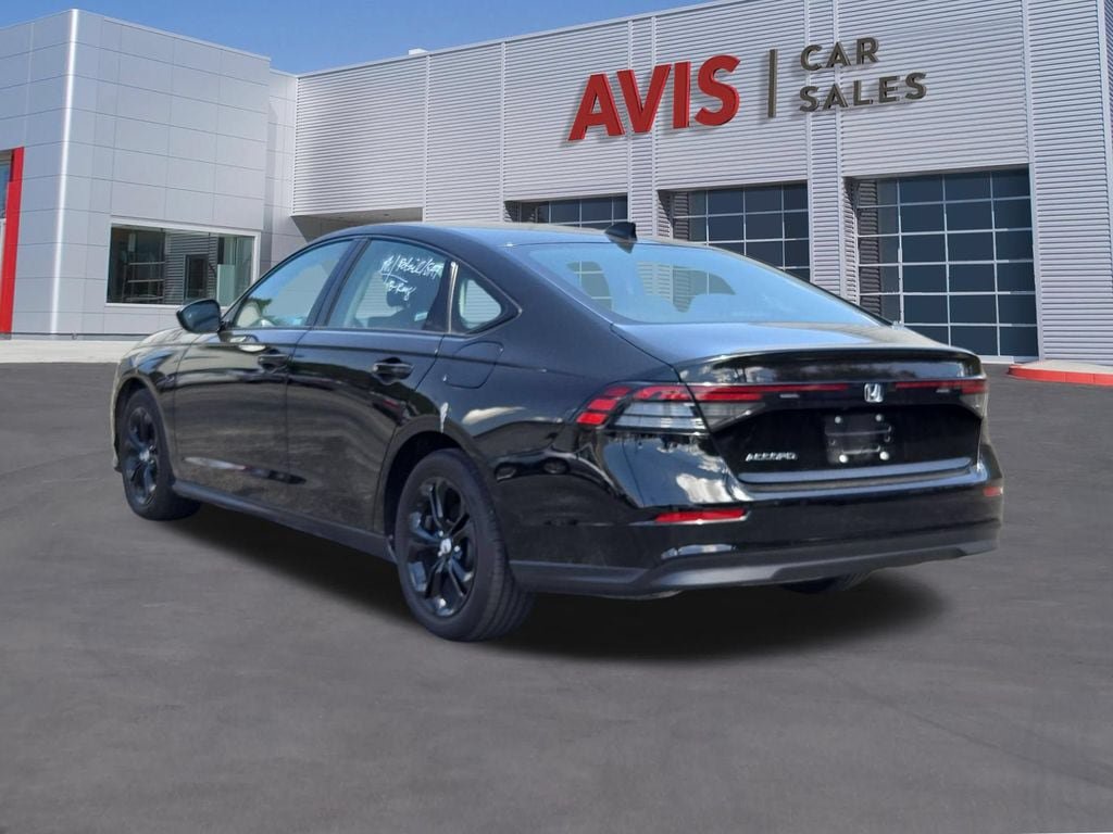 Used 2025 Honda Accord SE image 9