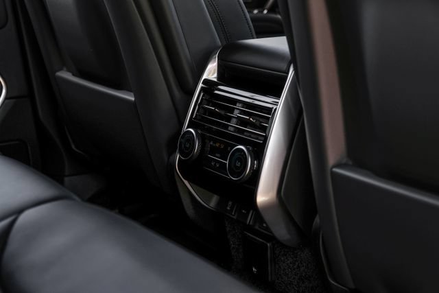 New 2026 Land Rover Range Rover SE AWD/4WD image 45