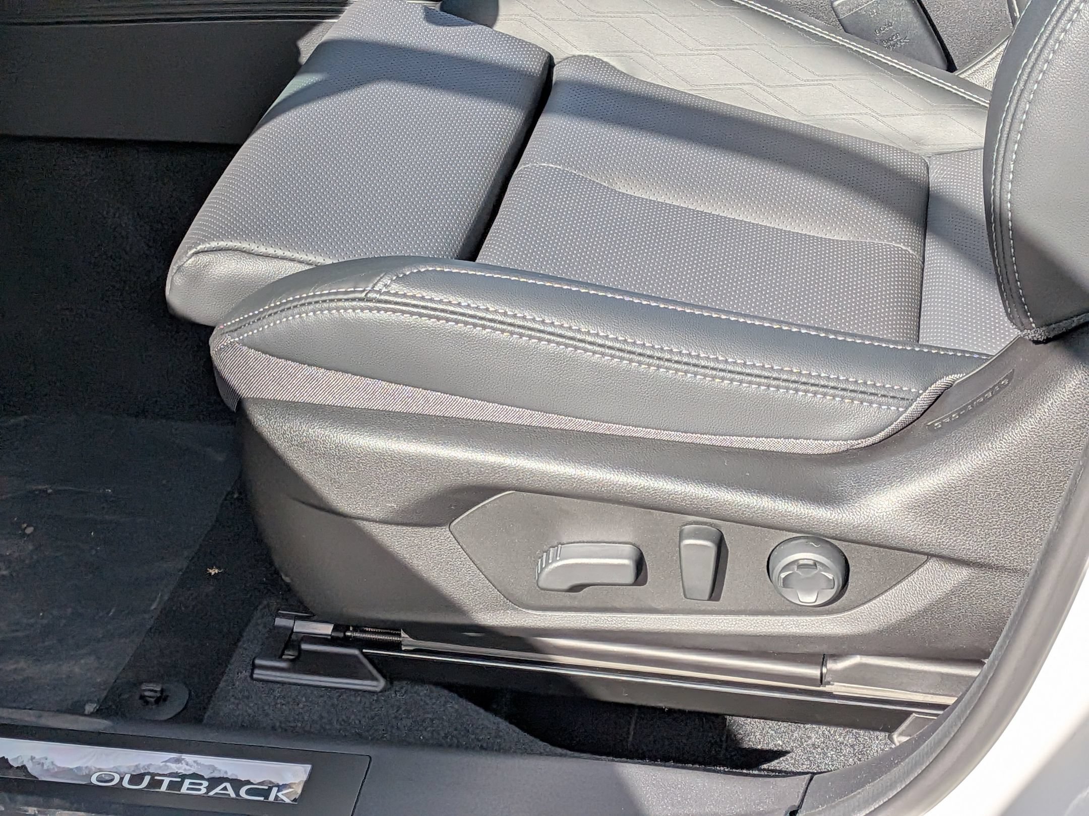New 2026 Subaru Outback Touring XT AWD/4WD image 18